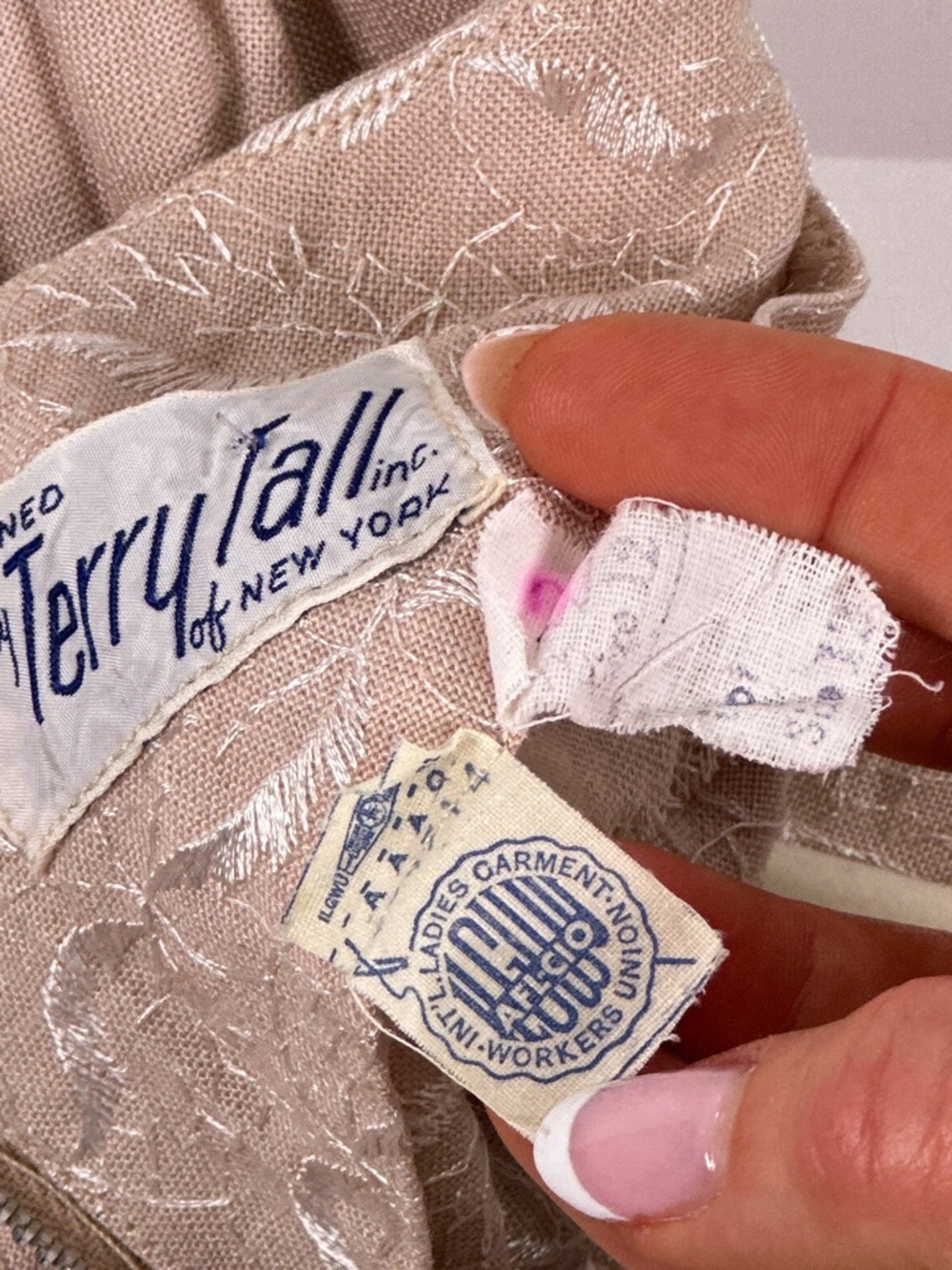 Terry Tall Inc New York Vintage 1950s Pink Embroidered Bow Dress Size Small - Picture 9 of 14